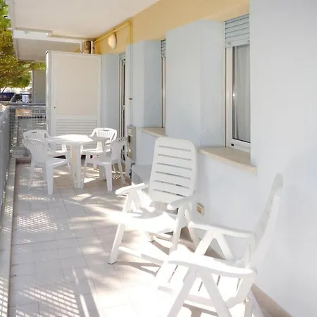 Apartamento Apartment In Lido Di Jesolo Near The Sea